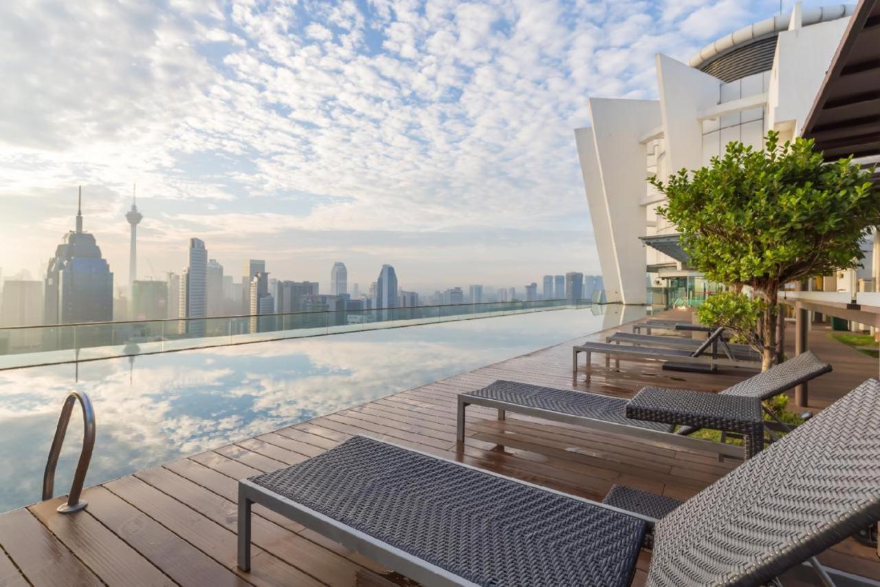 Regalia Suites Infinity Pool קואלה לומפור מראה חיצוני תמונה